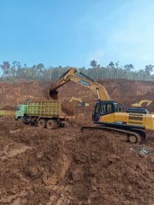 excavator-untuk-galian-tanah-alat-berat