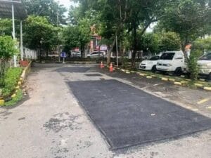 proses pengerjaan aspal hotmix untuk jalan